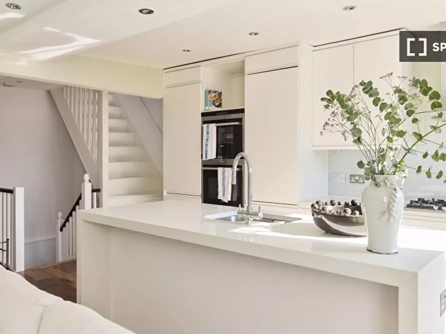 Immagine 17 di Appartamento in affitto  in flat a Paddington