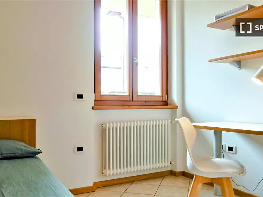 Immagine 3 di Camera condivisa in affitto  in Via Tommaso Gar a Trento