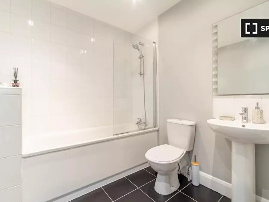 Immagine 16 di Appartamento in affitto  in Flata 1 Brick Ln a Enfield