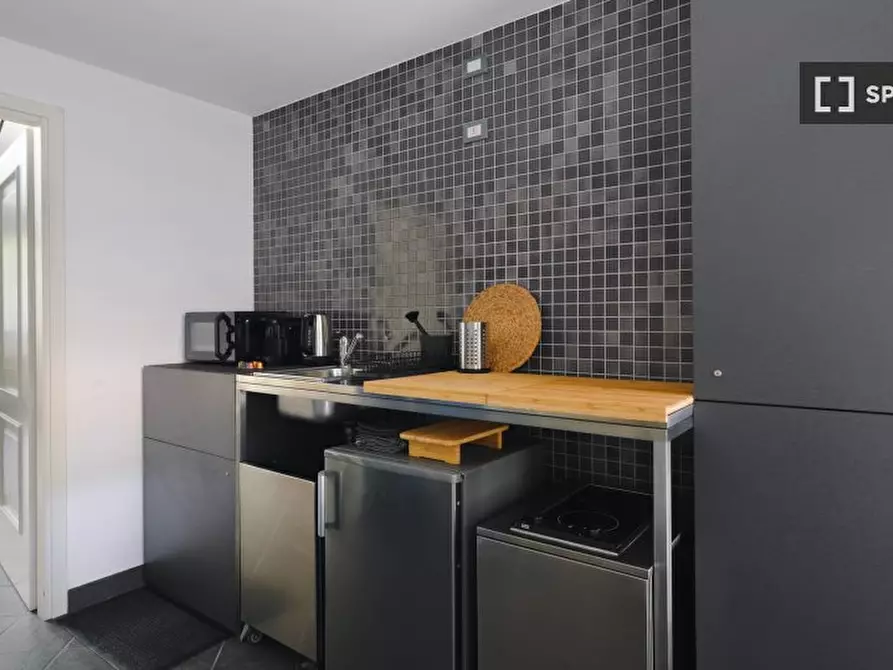 Immagine 10 di Appartamento in affitto  in Via Scaldasole a Milano