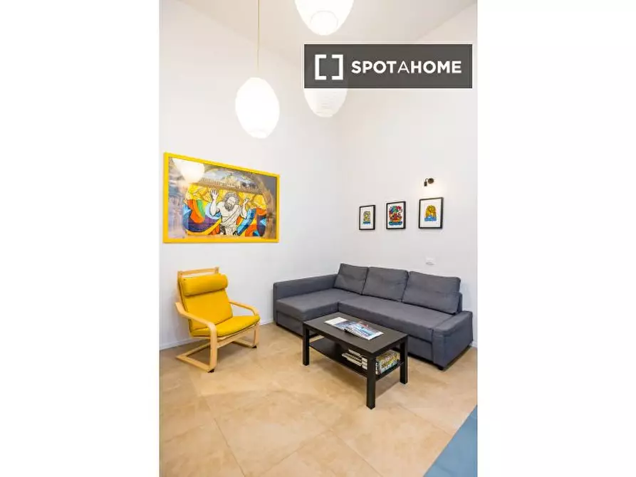 Immagine 11 di Appartamento in affitto  in Via Antonio Villari a Napoli