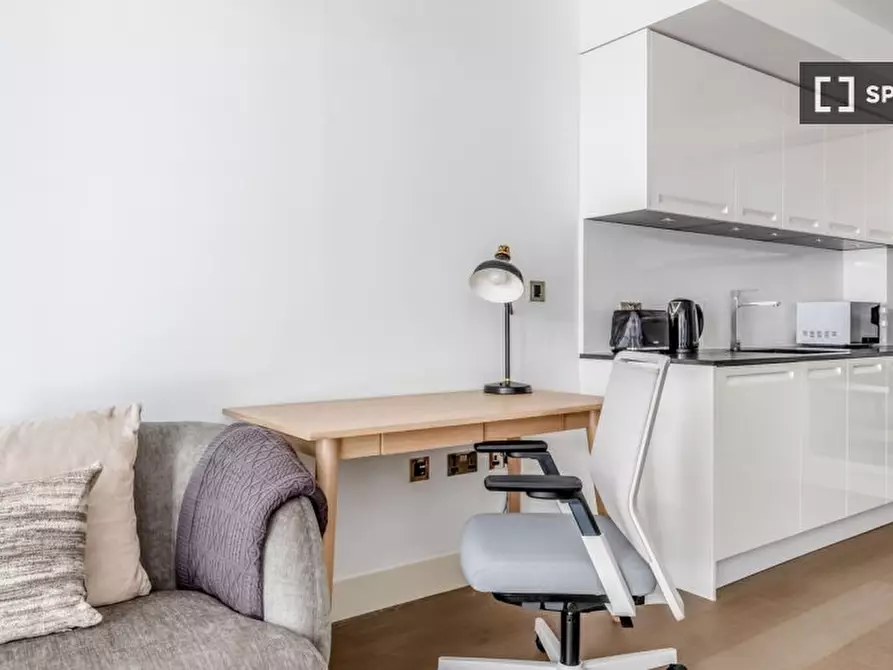 Immagine 3 di Appartamento in affitto  in Radnor Terrace a Hammersmith