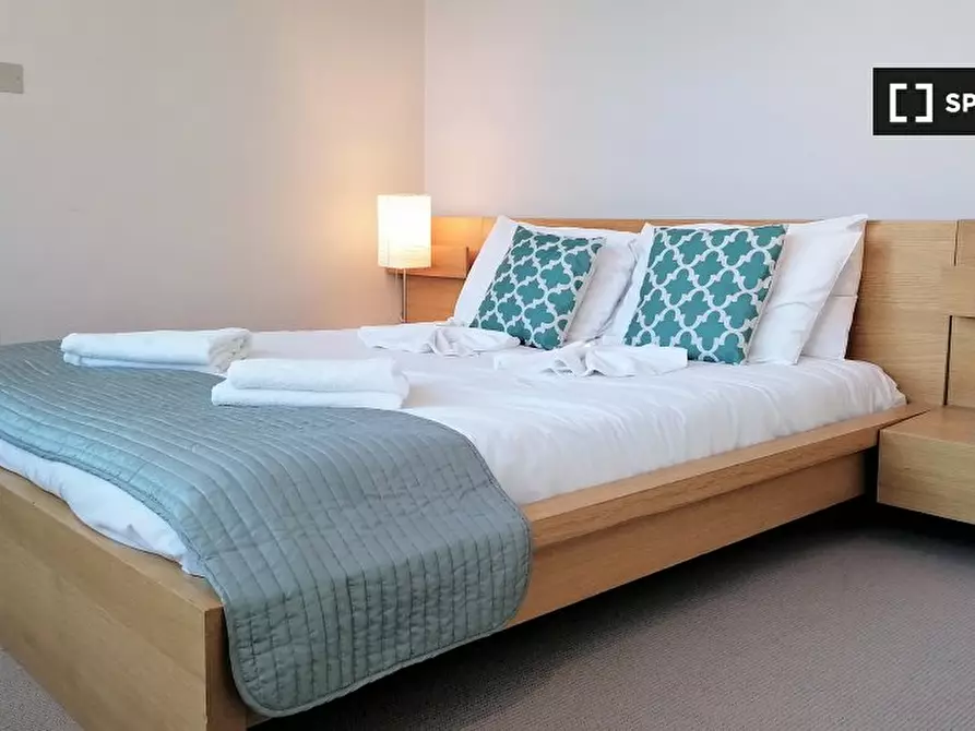 Immagine 6 di Appartamento in affitto  in Britannia St a Camden Town