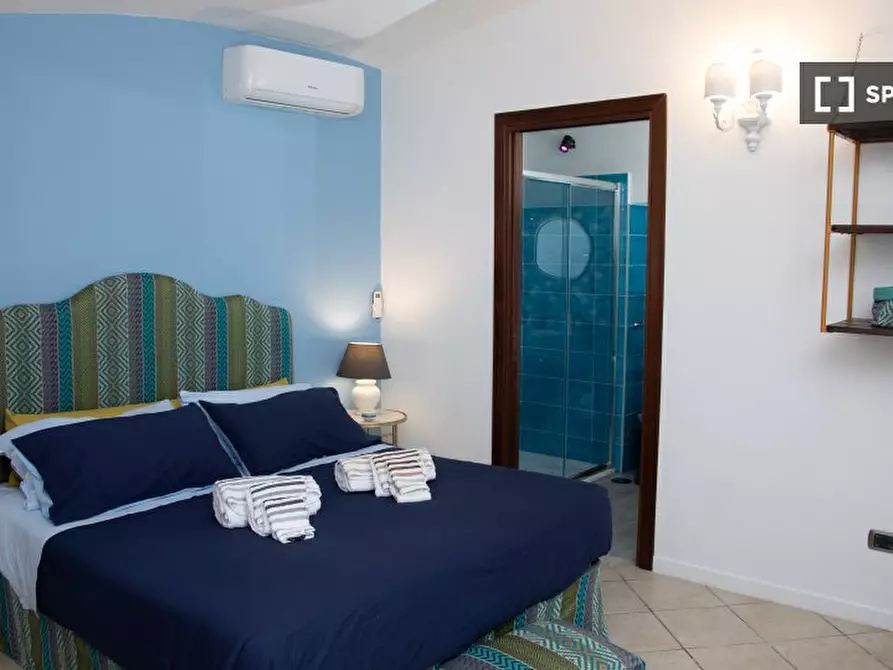 Immagine 11 di Appartamento in affitto  in C.so Vittorio Emanuele a Napoli