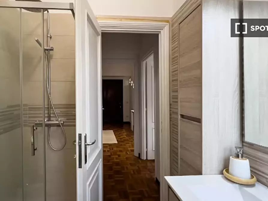 Immagine 10 di Ufficio in affitto  in Via Remo Pannain a Roma