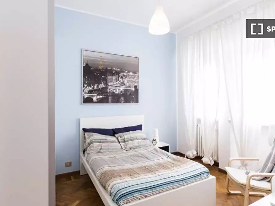 Immagine 2 di Camera condivisa in affitto  in Via Moncalvo a Milano