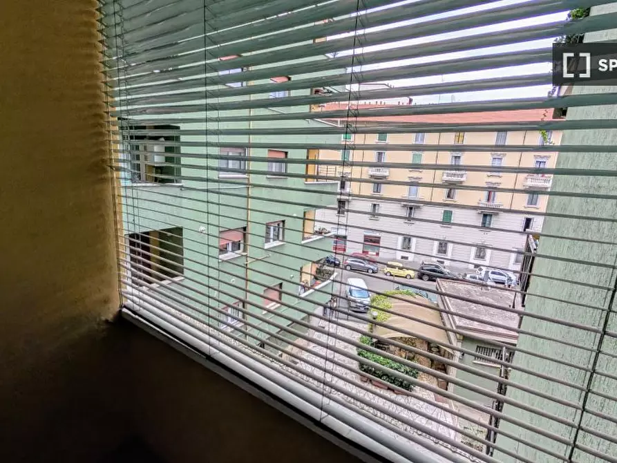 Immagine 5 di Camera condivisa in affitto  in Via Monte Generoso a Milano