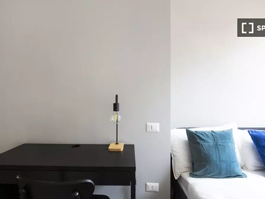 Immagine 1 di Camera condivisa in affitto  in Via Carlo Marx a Milano