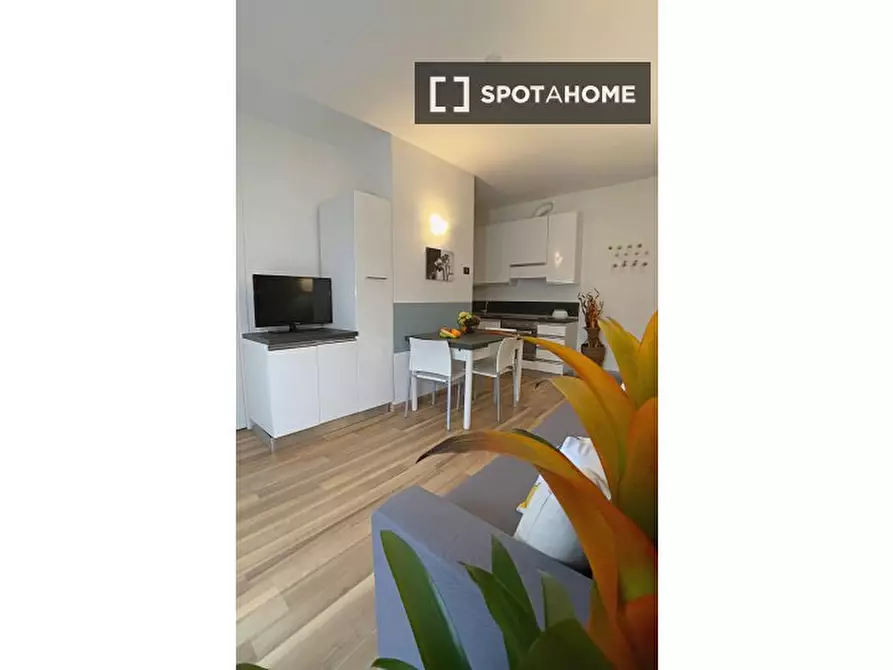 Immagine 3 di Appartamento in affitto  in Via Giuseppe Candiani a Milano