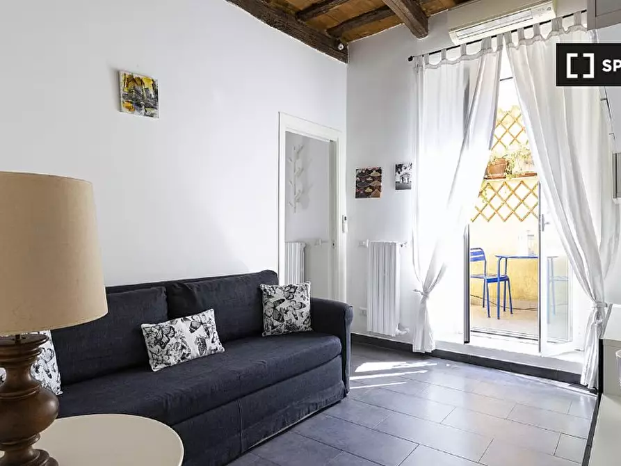 Immagine 2 di Appartamento in affitto  in Borgo Vittorio a Roma