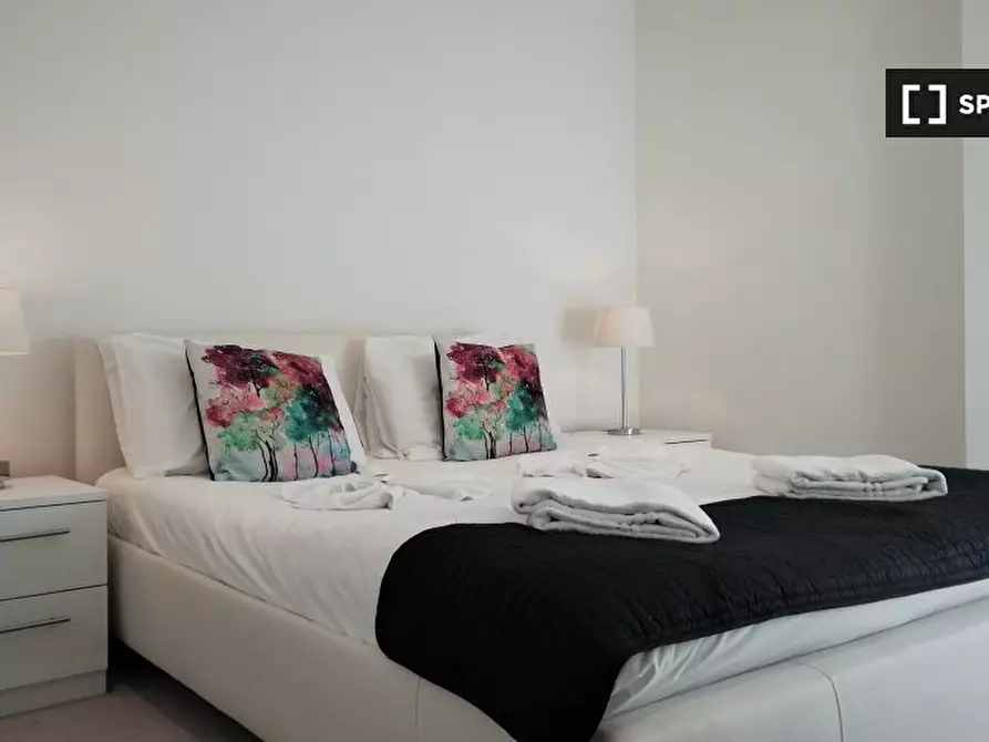 Immagine 6 di Appartamento in affitto  in Pepys St a 