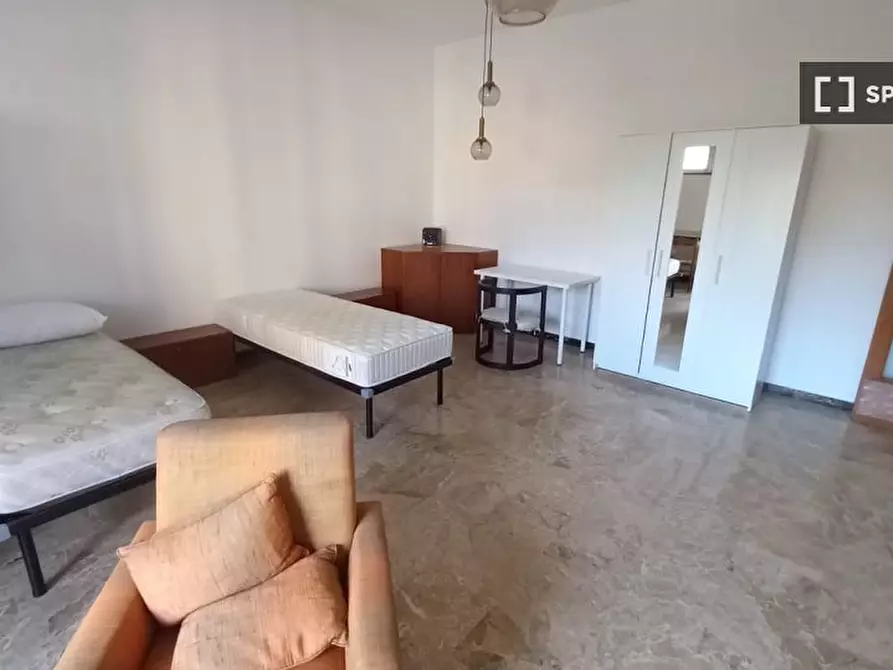 Immagine 3 di Camera condivisa in affitto  in Piazza S. Francesco a Bologna