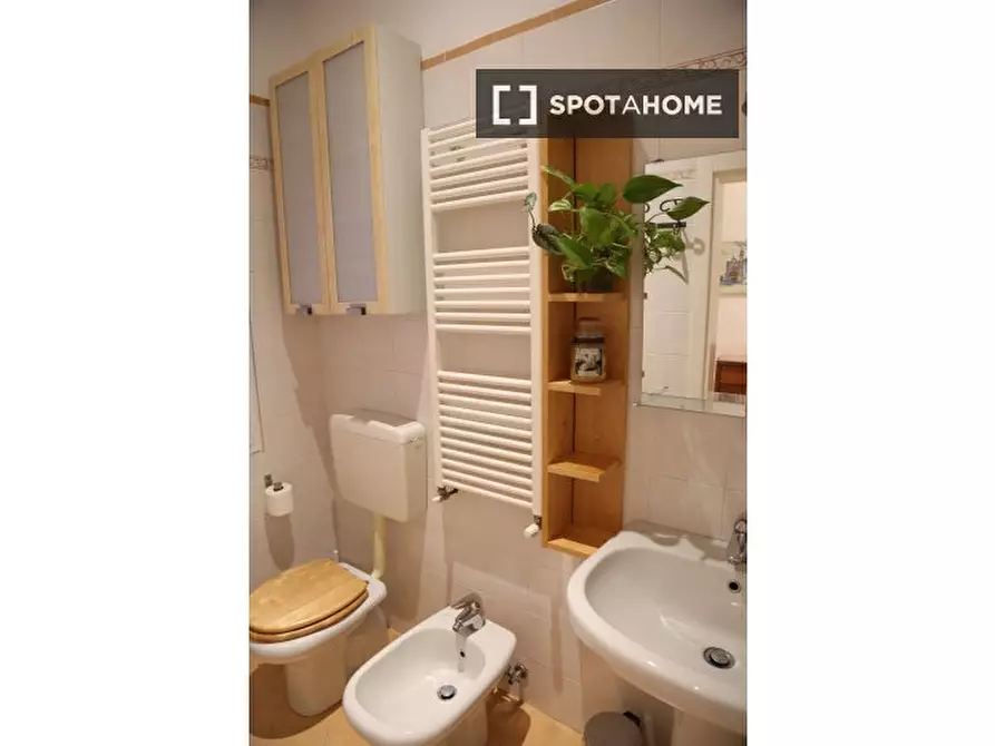 Immagine 12 di Appartamento in affitto  in Via Fondazza a Bologna
