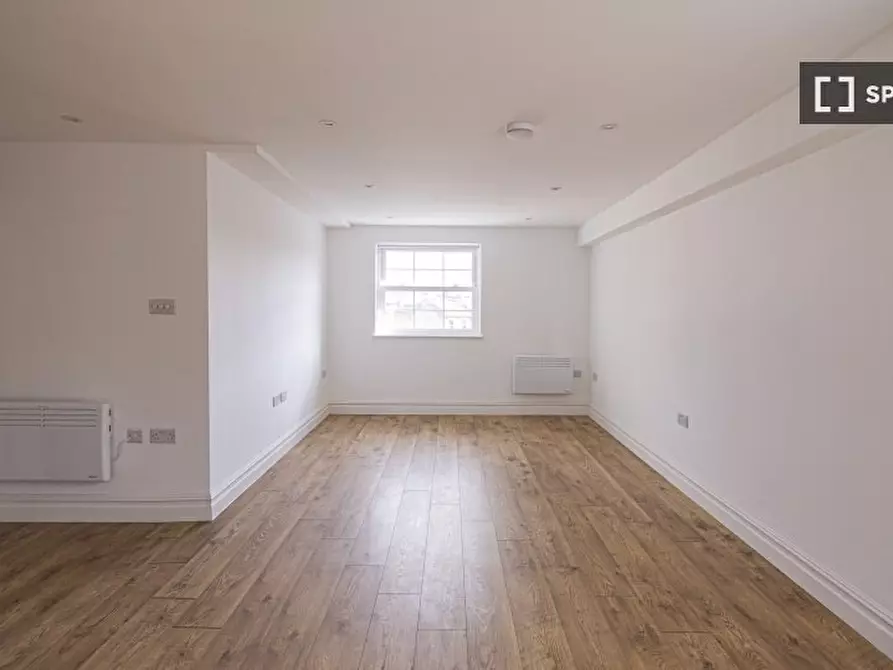 Immagine 6 di Appartamento in affitto  in Hollybush St a East Ham