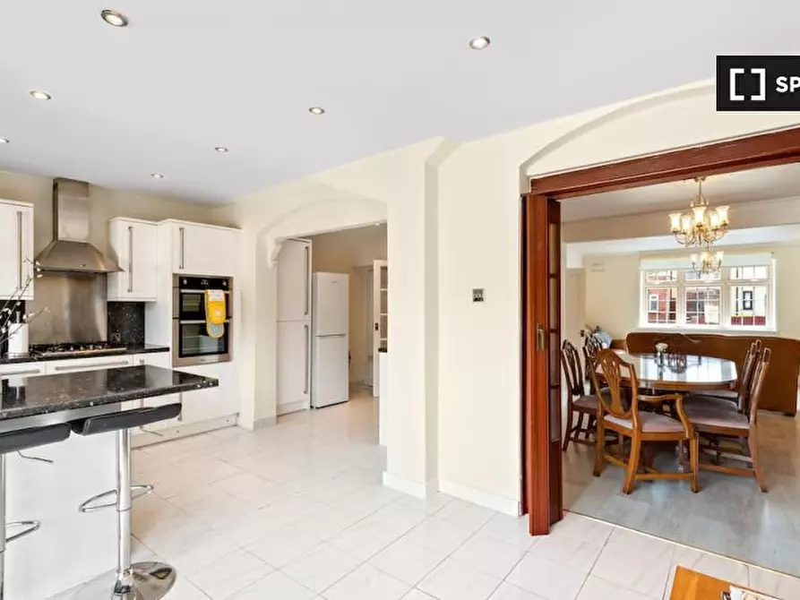 Immagine 19 di Appartamento in affitto  in Gunton Rd a Hackney