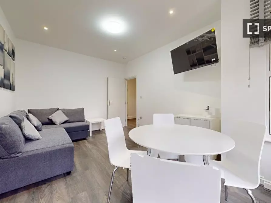 Immagine 2 di Appartamento in affitto  in Blenheim Gardens a Brent