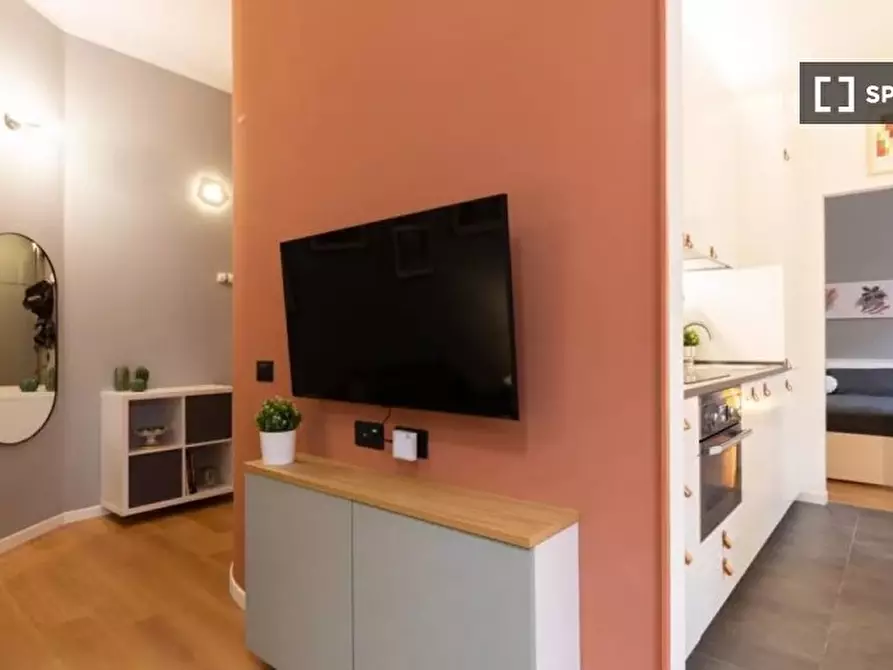 Immagine 2 di Appartamento in affitto  in Via Lario a Milano