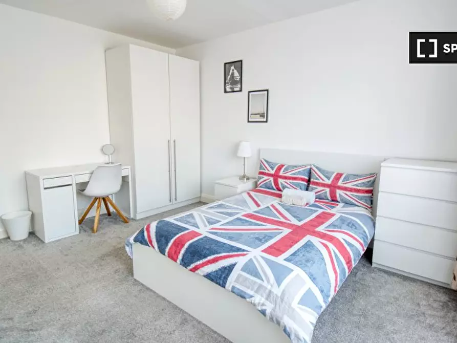 Immagine 2 di Camera condivisa in affitto  in Myrdle St a Poplar