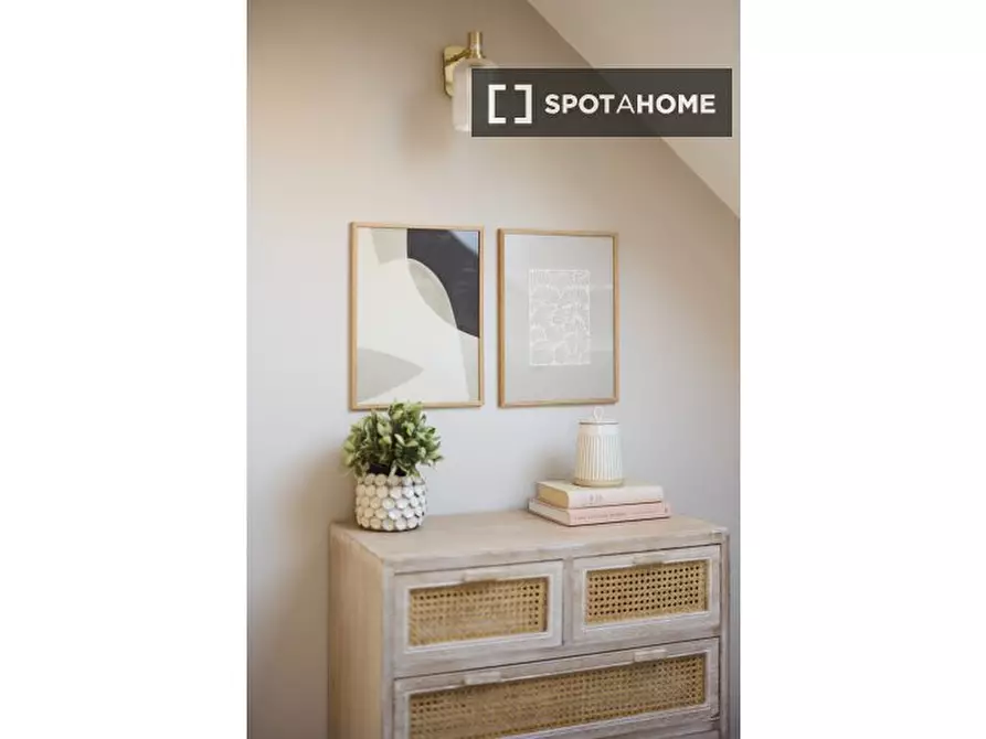 Immagine 3 di Appartamento in affitto  in Macroom Rd a Paddington