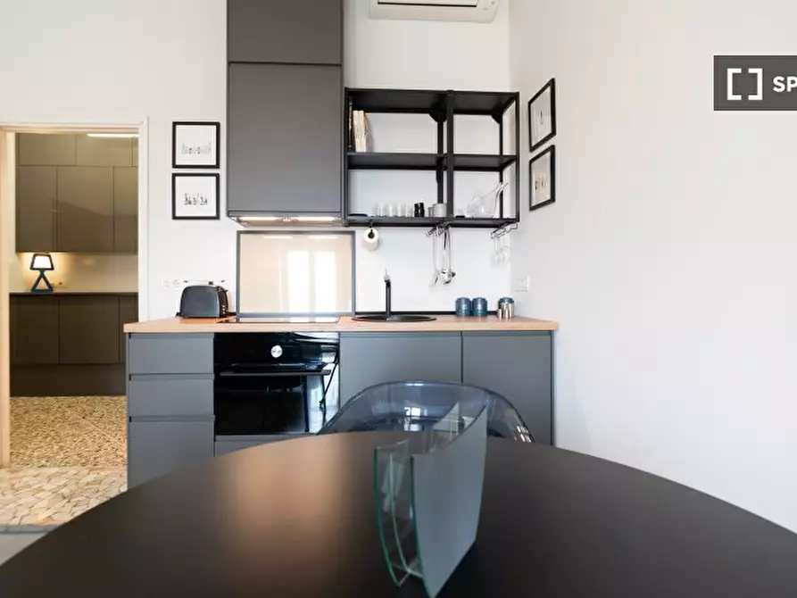 Immagine 13 di Appartamento in affitto  in Via Edmondo de Amicis a Milano