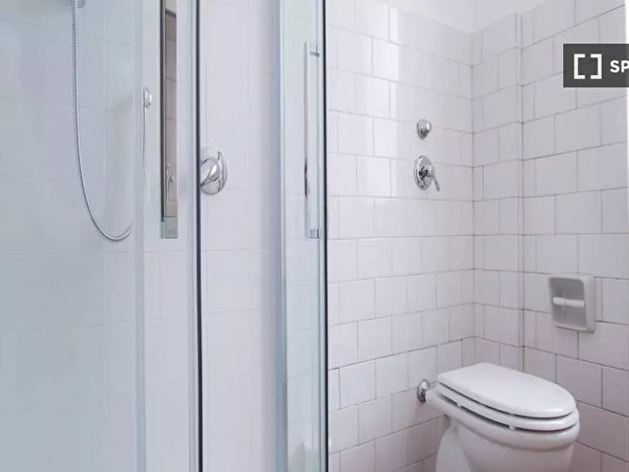 Immagine 6 di Camera condivisa in affitto  in Via Alfonso Capecelatro a Milano