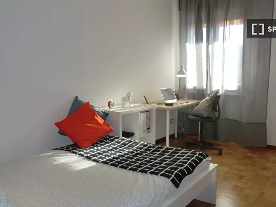 Immagine 1 di Camera condivisa in affitto  in via Piovese a Padova