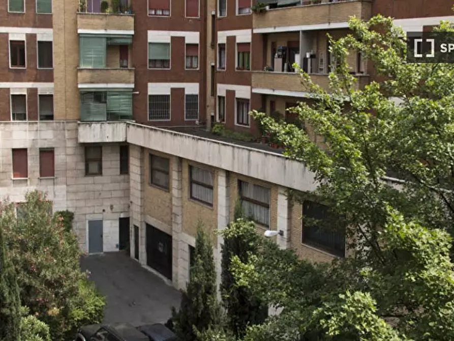 Immagine 16 di Camera condivisa in affitto  in Via Salvatore Barzilai a Milano