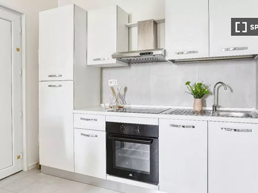 Immagine 17 di Ufficio in affitto  in Via Giovanni Battista Cassinis a Milano