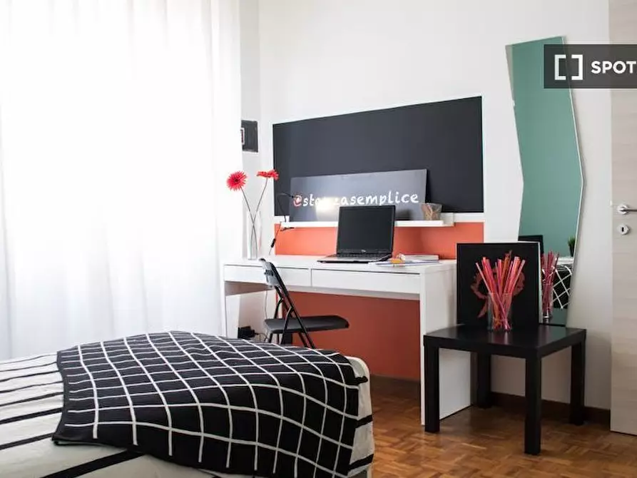 Immagine 4 di Camera condivisa in affitto  in Vivanti a Brescia