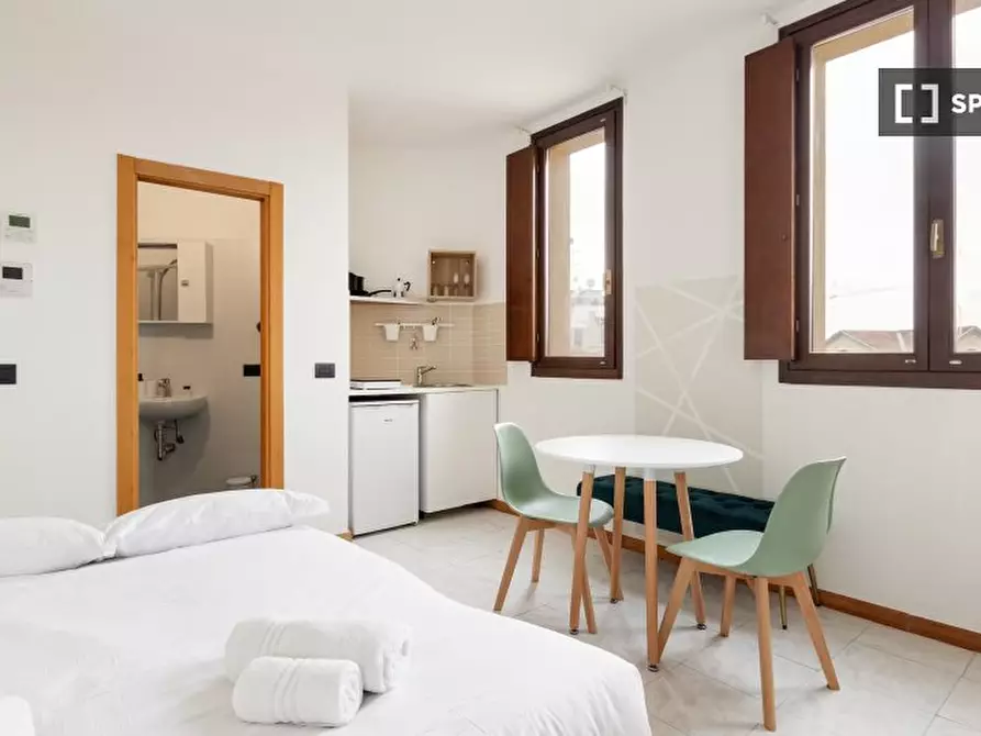 Immagine 6 di Ufficio in affitto  in Corso Magenta a Milano