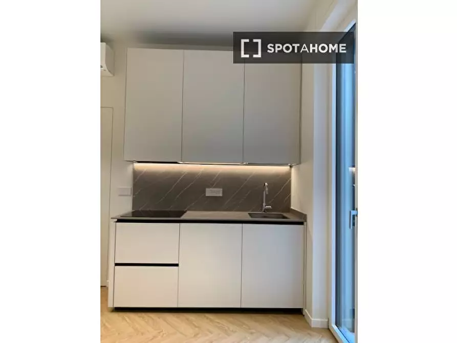 Immagine 18 di Camera condivisa in affitto  in Via Vincenzo Brunacci a Milano