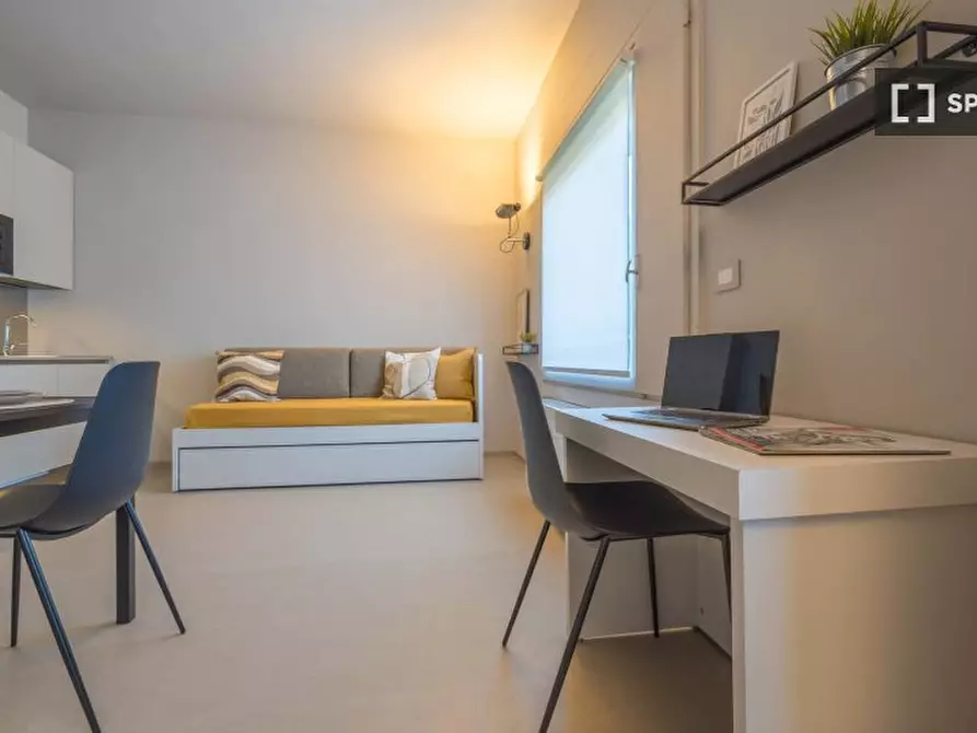 Immagine 2 di Appartamento in affitto  in Via Antonio Cesari a Milano