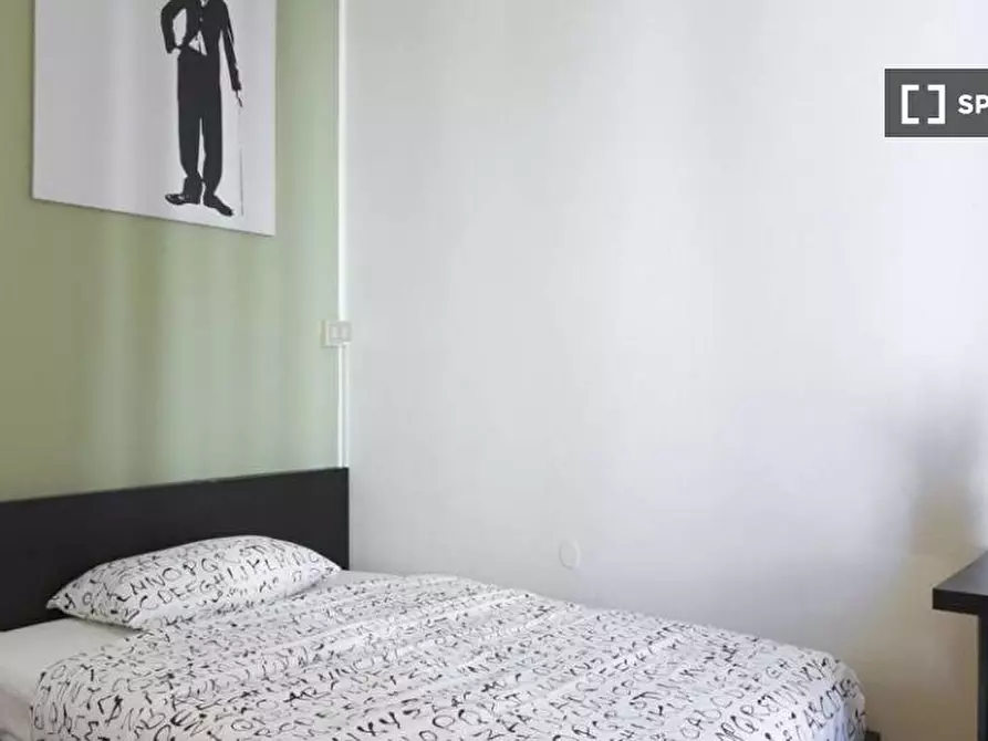 Immagine 5 di Camera condivisa in affitto  in Viale Abruzzi a Milano