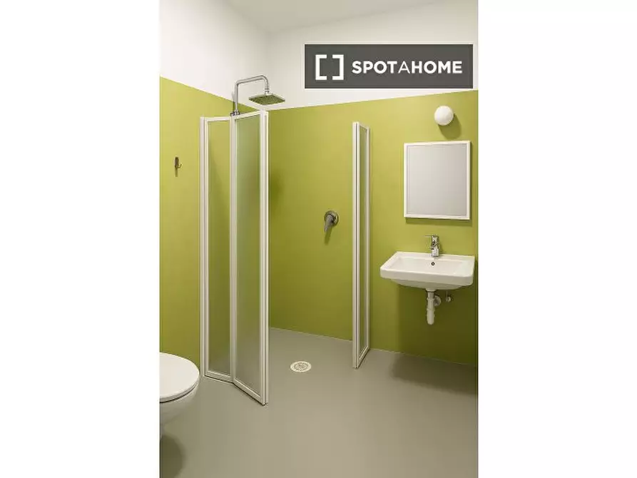 Immagine 2 di Camera condivisa in affitto  in Via Camillo Casarini a Bologna