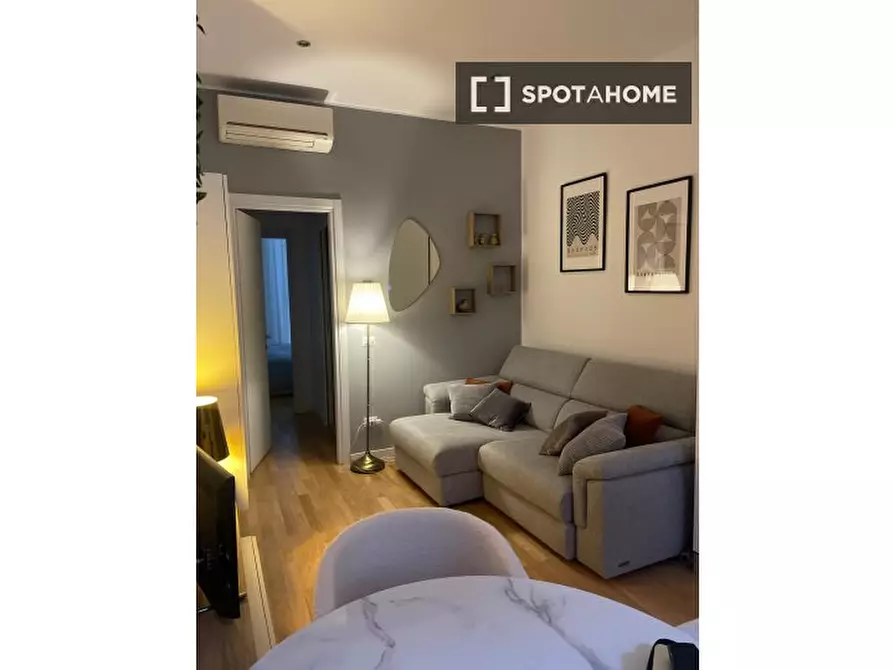 Immagine 5 di Camera condivisa in affitto  in Via Cenisio a Milano