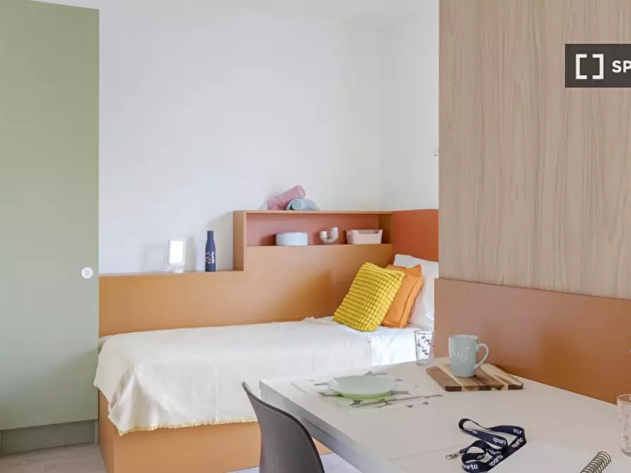 Immagine 2 di Camera condivisa in affitto  in Via Panciatichi a Firenze