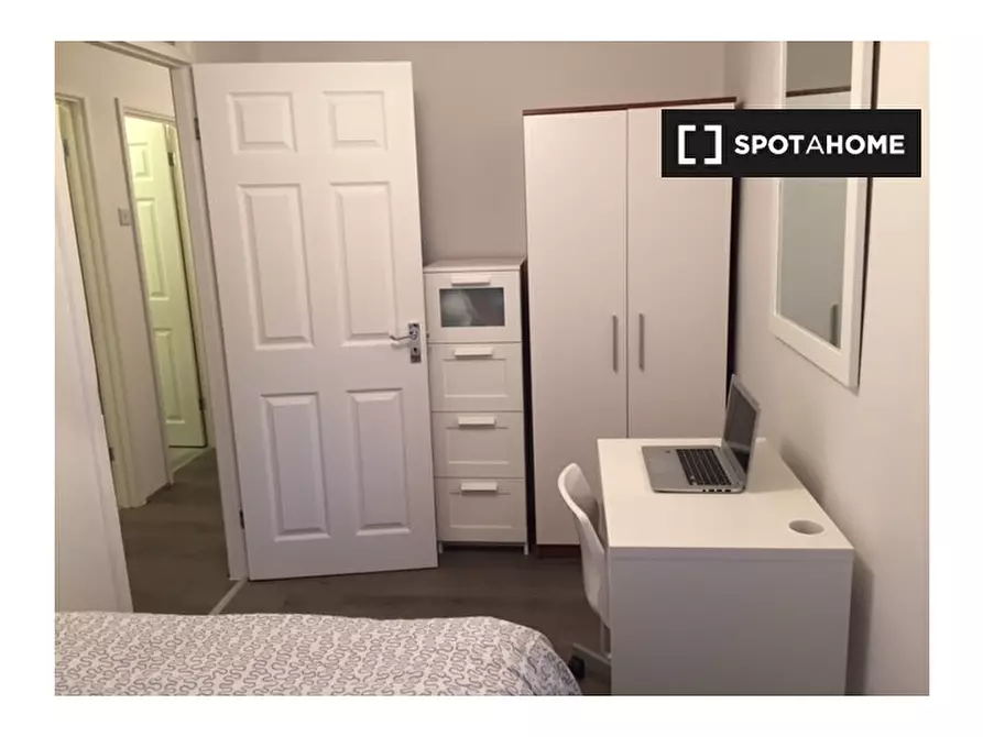 Immagine 1 di Camera condivisa in affitto  in Spey Street a Poplar