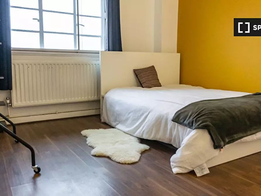 Immagine 11 di Camera condivisa in affitto  in Flat Westbourne Court a Paddington