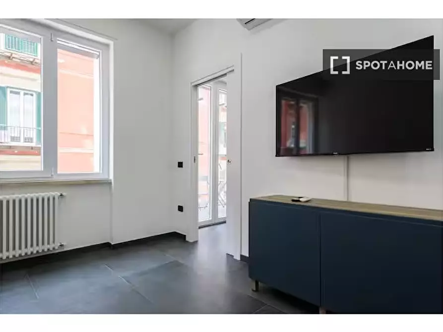 Immagine 3 di Ufficio in affitto  in Via Nicolò Tommaseo a Napoli