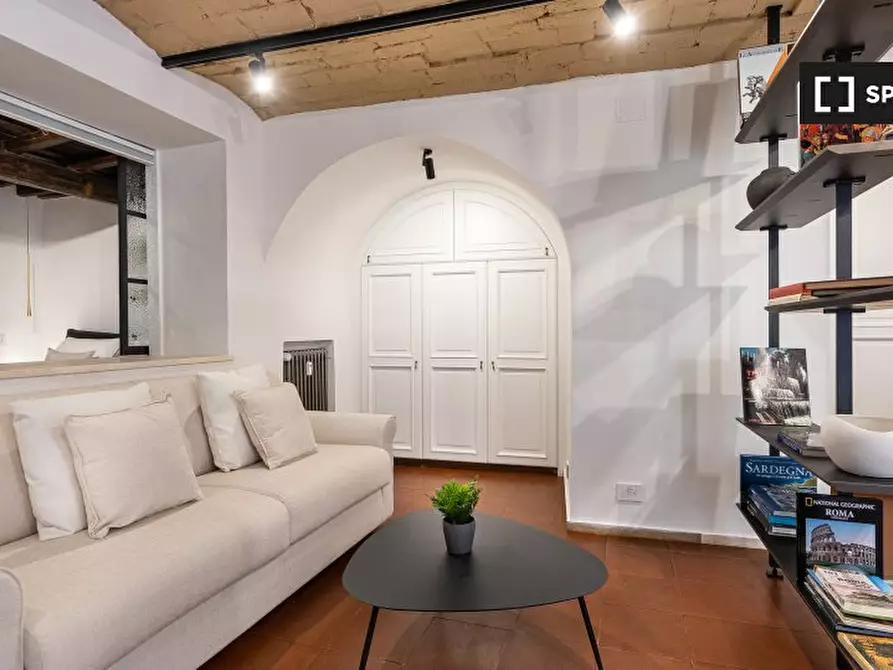 Immagine 11 di Appartamento in affitto  in Via dell'Arco della Ciambella a Roma