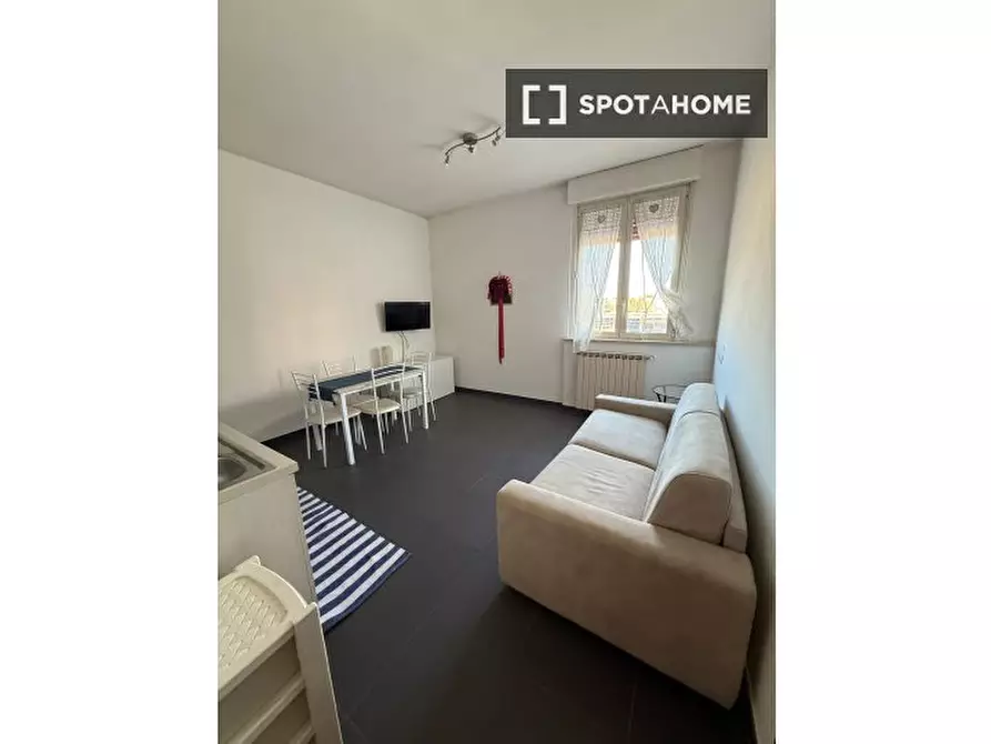 Immagine 8 di Appartamento in affitto  in Viale Vega a Roma