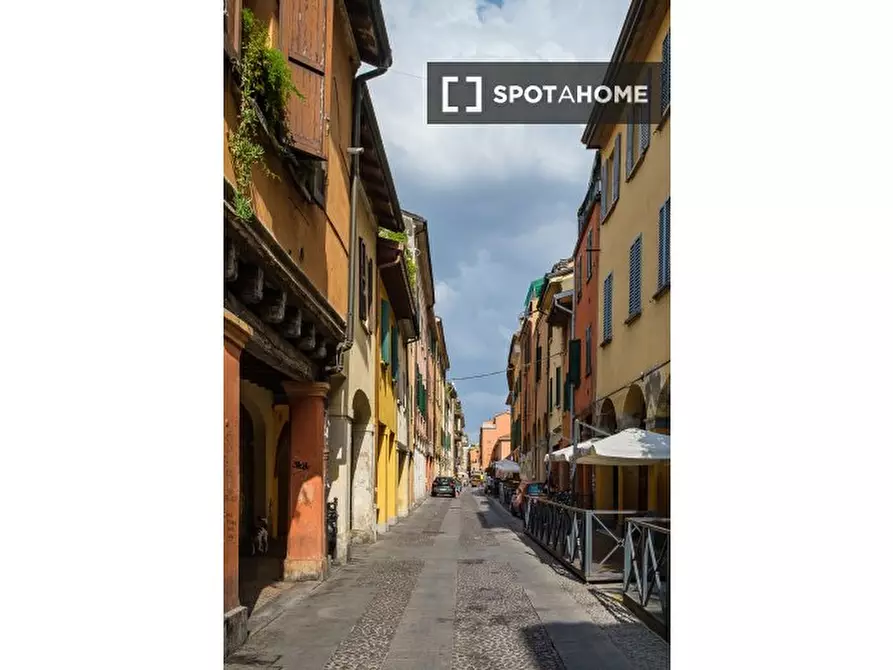 Immagine 6 di Appartamento in affitto  in Via del Pratello a Bologna