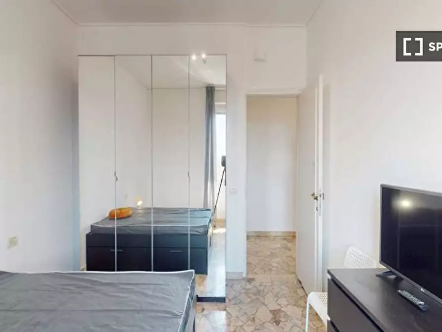 Immagine 2 di Camera condivisa in affitto  in Viale Molise a Milano