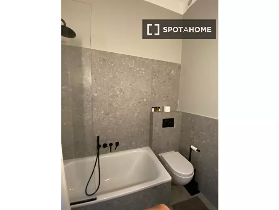 Immagine 10 di Appartamento in affitto  in P.za Risorgimento a Milano