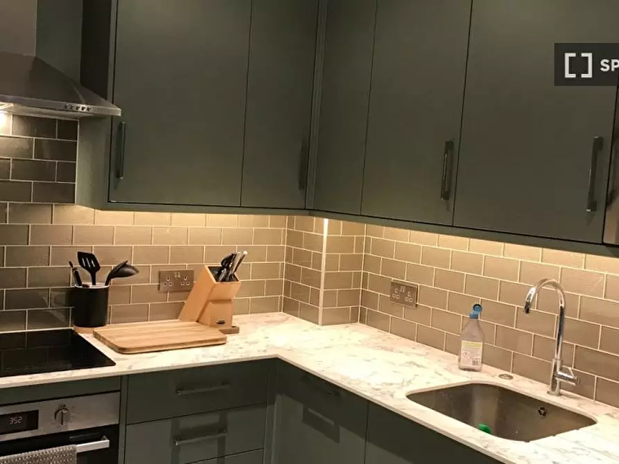 Immagine 8 di Camera condivisa in affitto  in Dairy Cl a Hammersmith