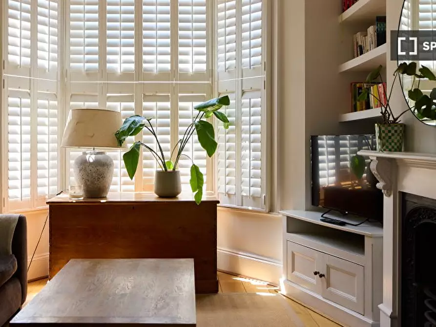 Immagine 2 di Appartamento in affitto  in Charlton Church Lane a Greenwich