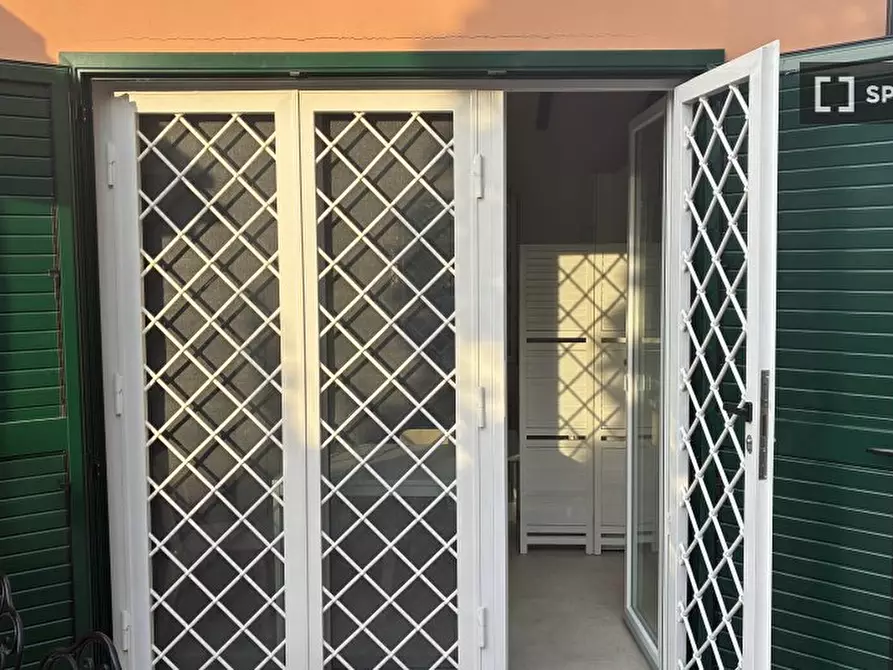 Immagine 1 di Appartamento in affitto  in Via dell'Acqua Felice a Roma
