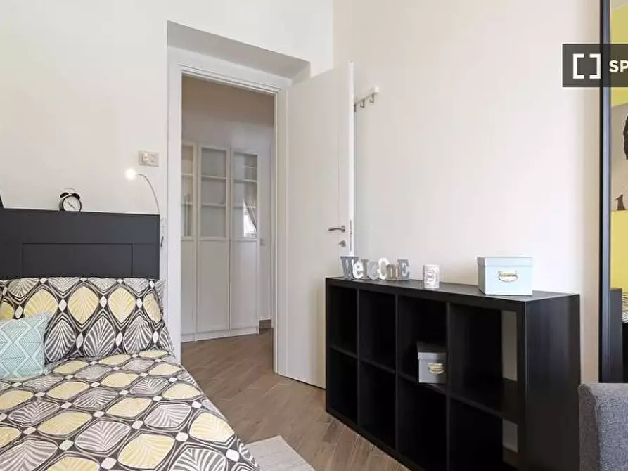 Immagine 4 di Camera condivisa in affitto  in Via Antonino Lo Surdo a Roma