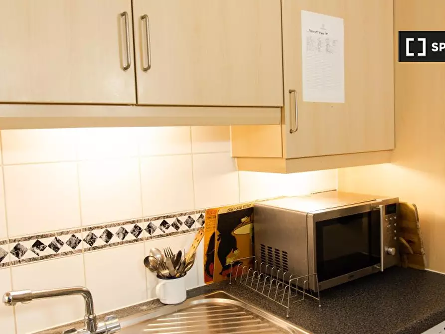 Immagine 14 di Camera condivisa in affitto  in flat a Poplar