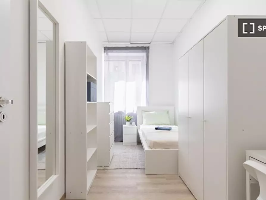 Immagine 5 di Camera condivisa in affitto  in Frinco a Torino